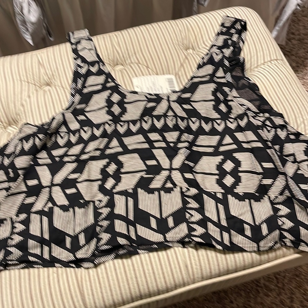 New loose crop tank